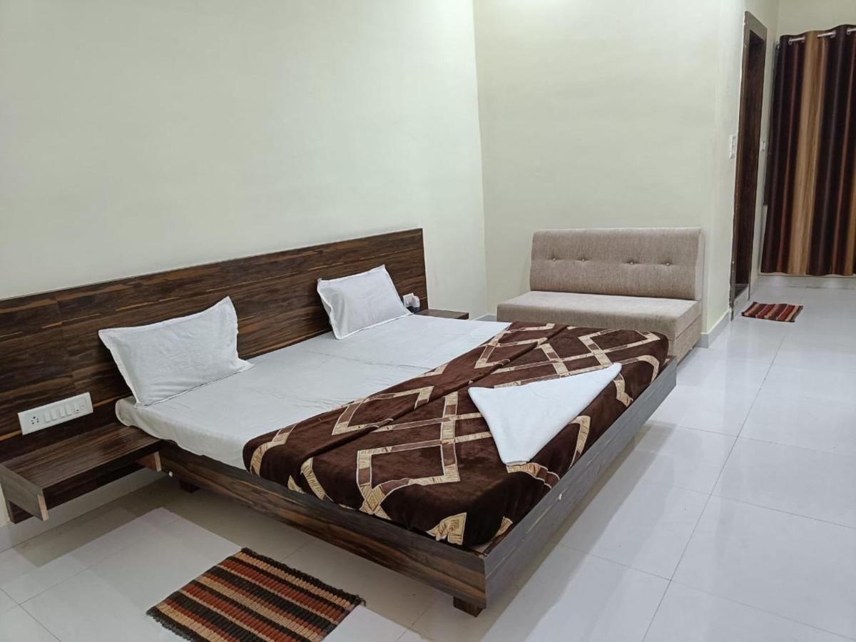 Hotel Parag Palace Jabalpur Ngoại thất bức ảnh